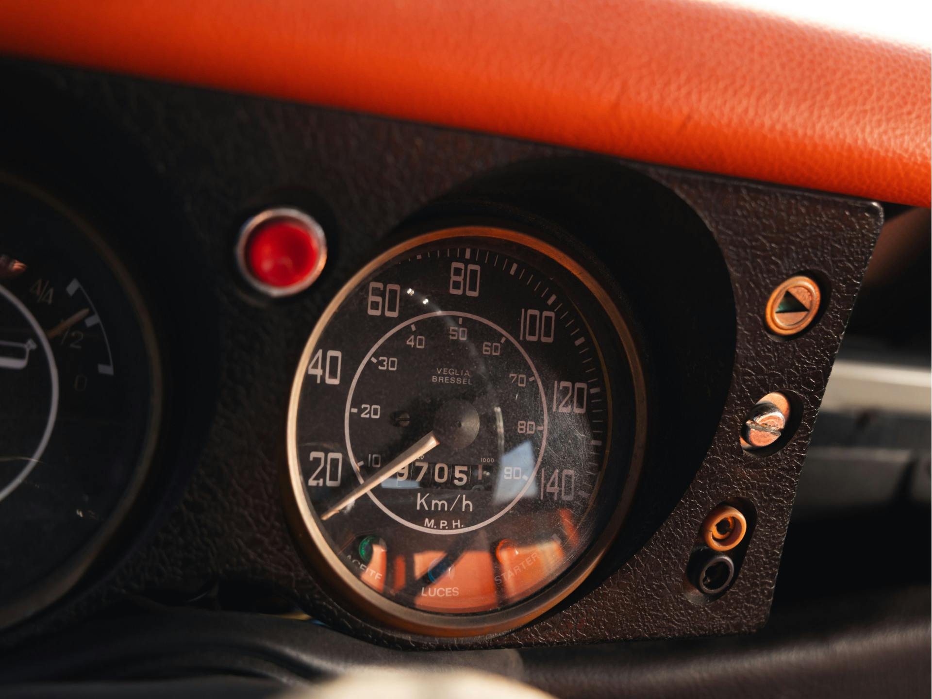 Land Rover Defender 2.3 109